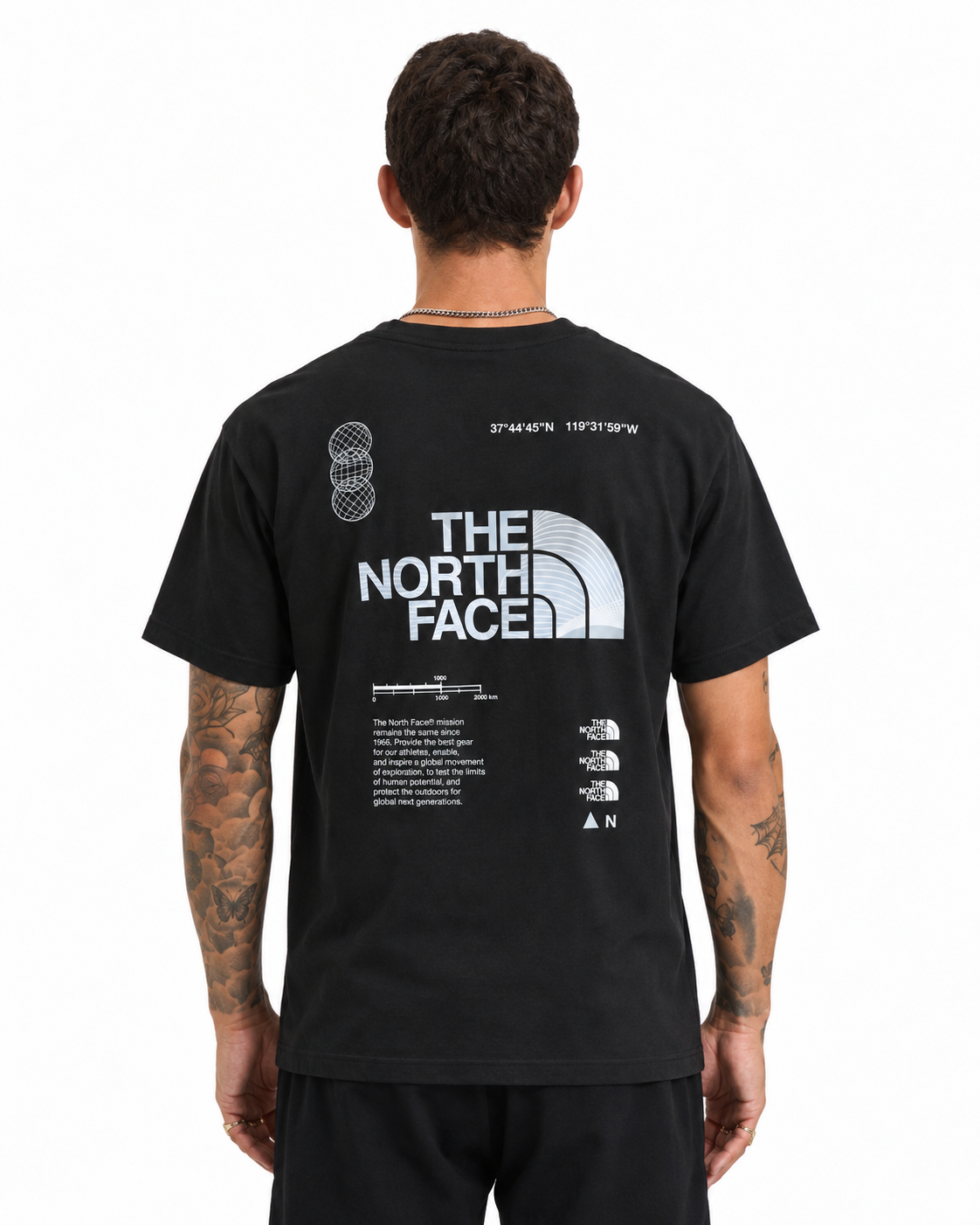 The north face mens graphic relaxed T Shirt in  black