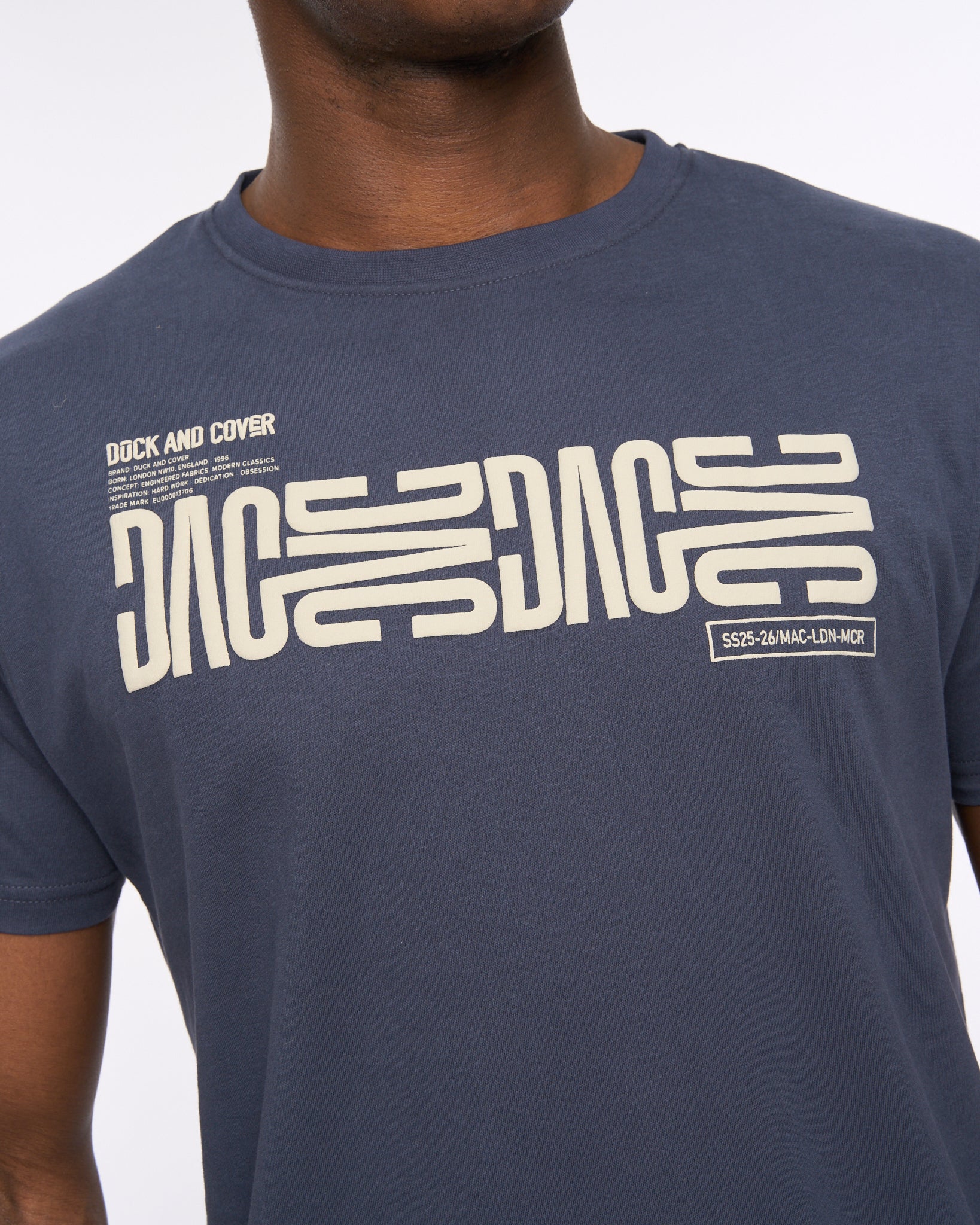 Duck and Cover Mens Trentmore T-Shirt Navy