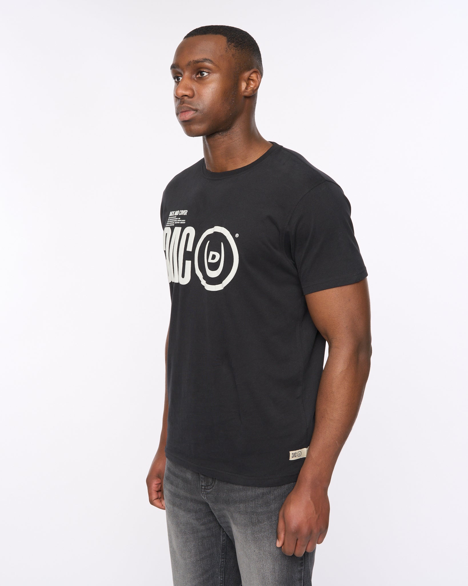 Duck and Cover Mens Dacstee T-Shirt (Black)